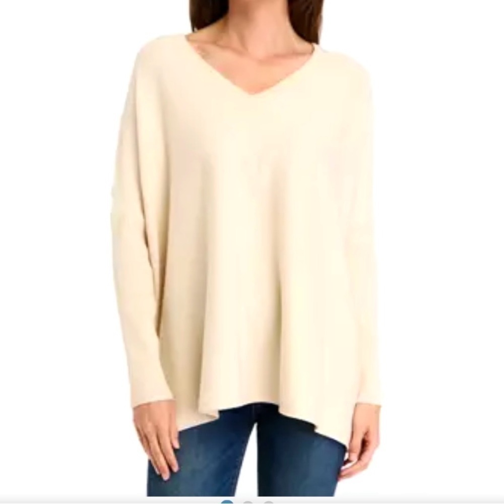 NEW Joseph A Womanโs V-Neck Sweater